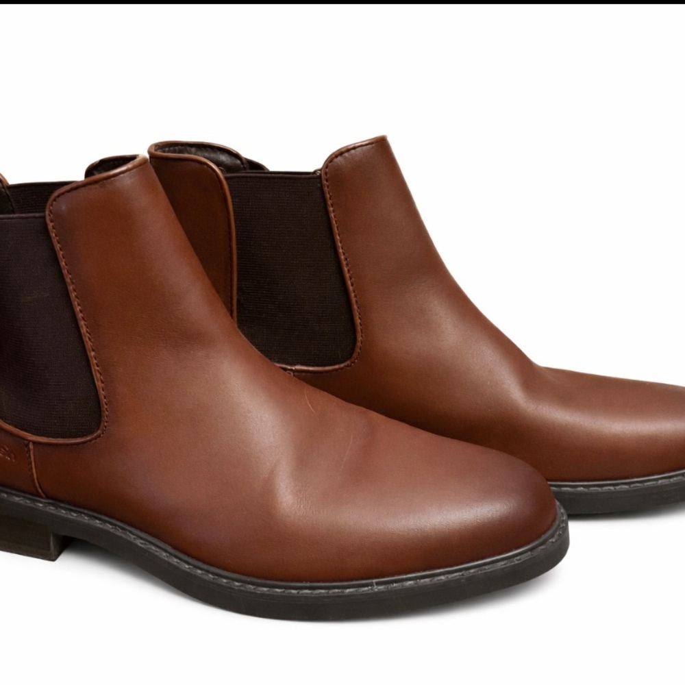 Calvin Klein Brown Leather Chelsea Boots Men’s – Classic Dress Ankle Boots 9M - Picture 2 of 5
